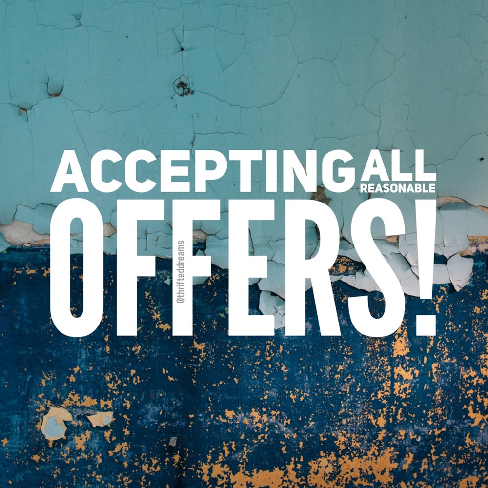 🎉🎉🎊CLOSET SALE!! 🎉🎉